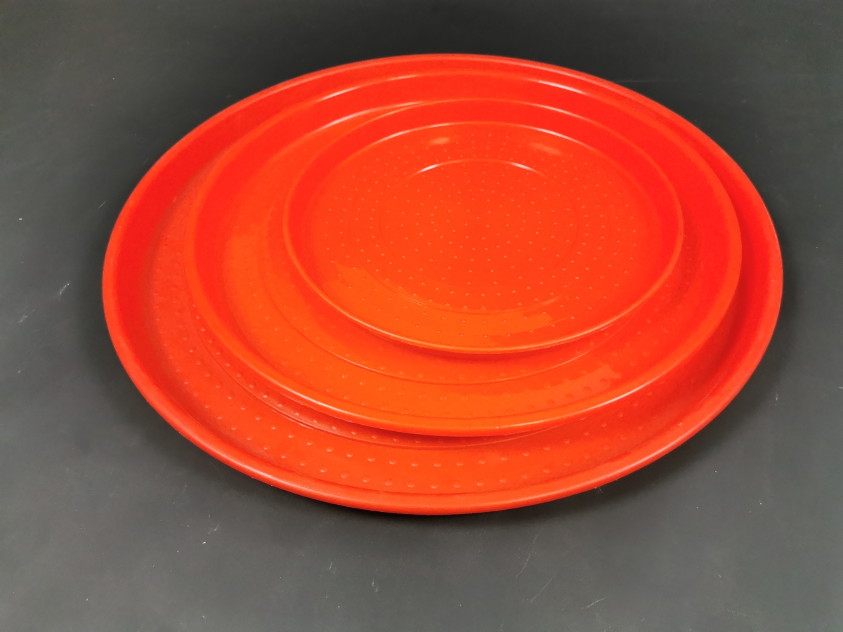 Round type Chick feeding plates, Plastic chick tray feeders